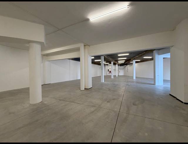 428M² WAREHOUSE TO LET IN HALFWAY HOUSE